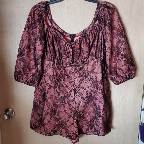 Vixen by Micheline Pitt Vacation Playsuit in Peach and Black Lace, Size 3x EUC - Picture 6 of 10